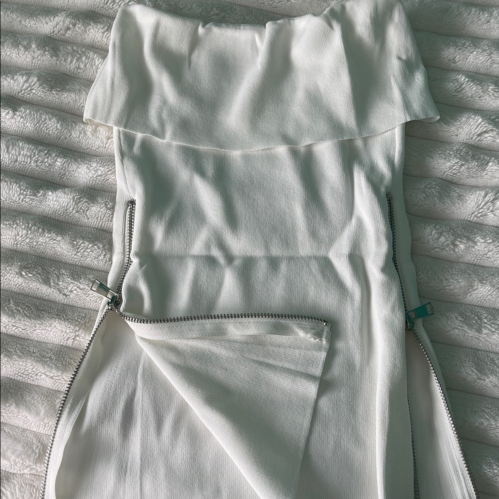 White Off-Shoulder Zip-Detail Women's Dress